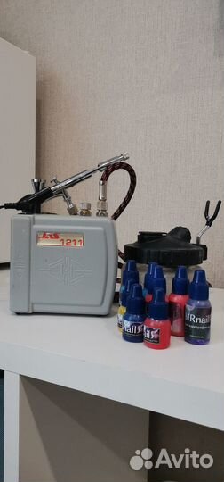 Аэрограф с компрессором для маникюра