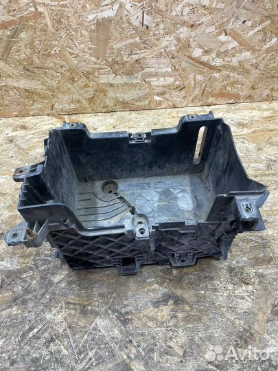 Площадка под акб renault fluence