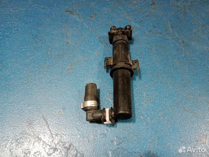 Форсунка фары передняя правая Audi A3 8P