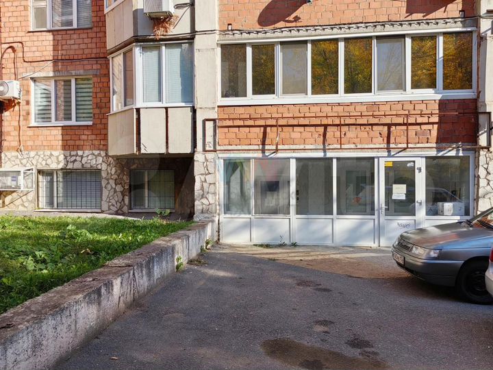 Продажа помещения на красной линии в центре