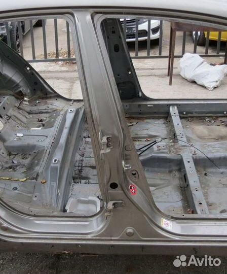 Порог со стойкой правый Honda Civic 8 4D