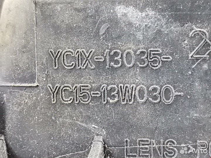 Фара передняя для Ford Transit 4 4696800