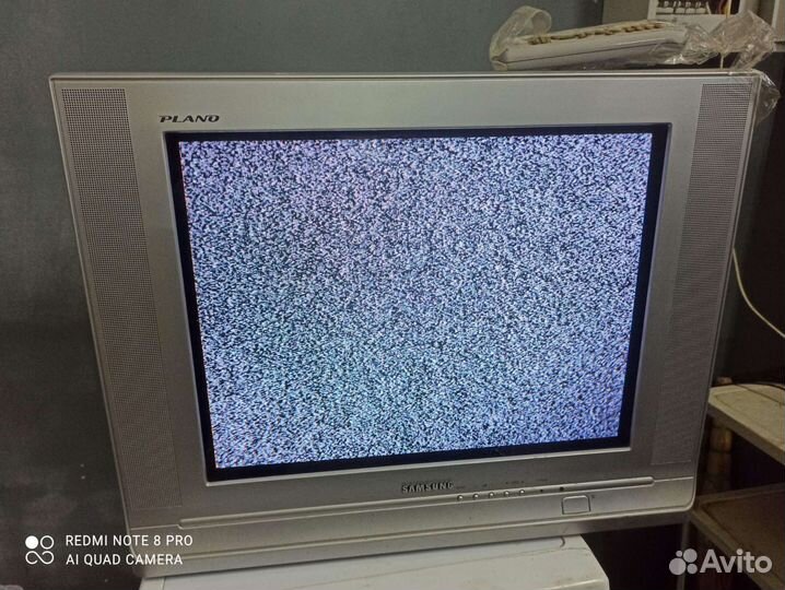 Телевизор Samsung Plano б/у