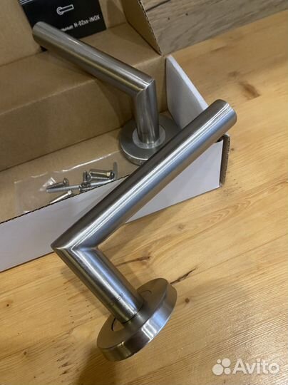 Дверные ручки замки