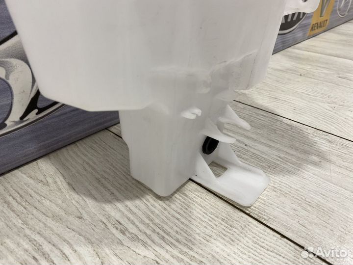 Бачок омывателя Kia RIO 4