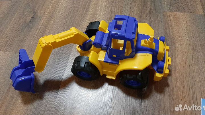 Машинка экскаватор