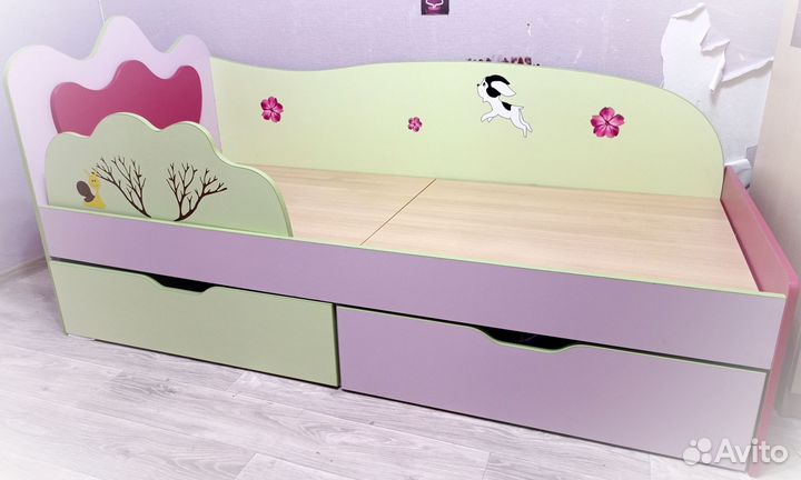 Детская мебель для девочки.Кровать. Шкаф