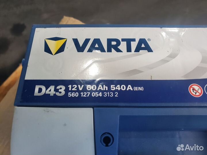 Аккумулятор 12V 60Ah Varta новый