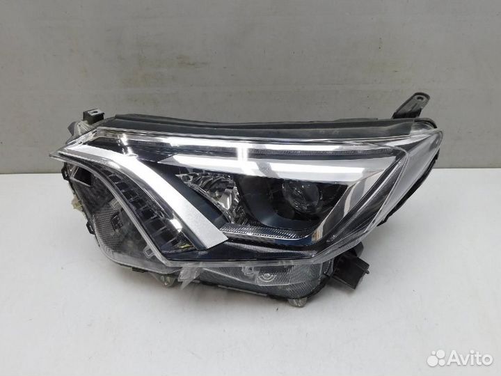 Фара левая Toyota RAV4