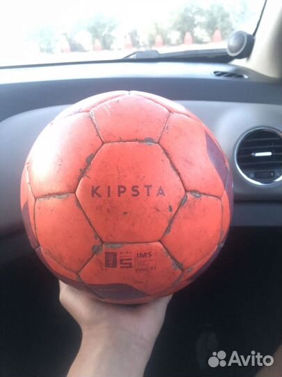 Футбольный мяч