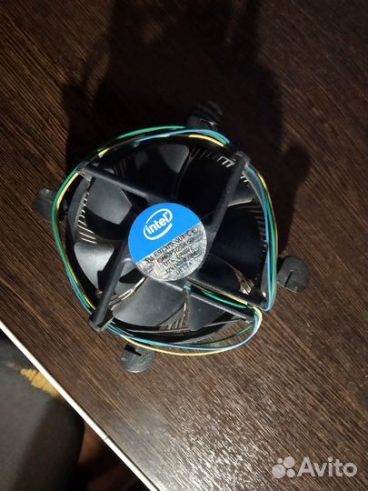 Процесор Intel core i3-3225 с кулером для него