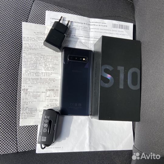 Samsung Galaxy S10, 8/128 ГБ