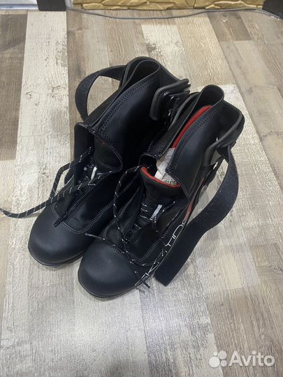 Лыжные ботинки tisa skating комби
