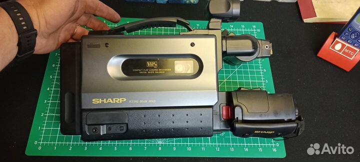 Видеокамера кассетная VHS Sharp VL-SX80s из 90-х