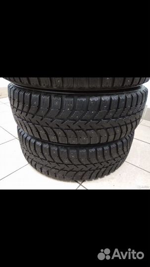 Bridgestone Ice Cruiser 7000 225/65 R17