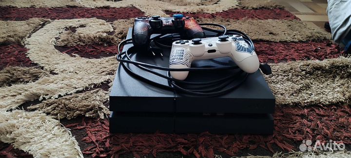 Sony playstation 4 PS4 pro 1tb с играми