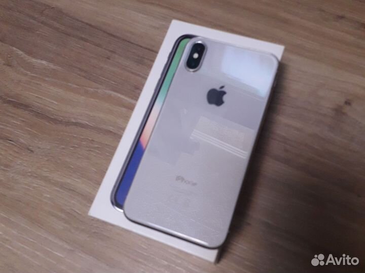 iPhone X, 64 ГБ