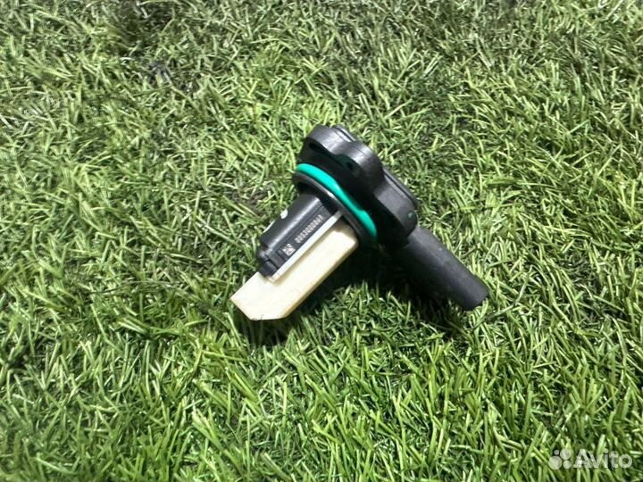 Расходомер воздуха BMW 5 E60/E61 рест. E60 2008