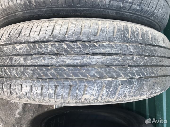 Bridgestone Alenza H/L 33 215/70 R17