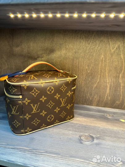 Косметичка Louis Vuitton