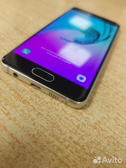 Телефон Samsung А3