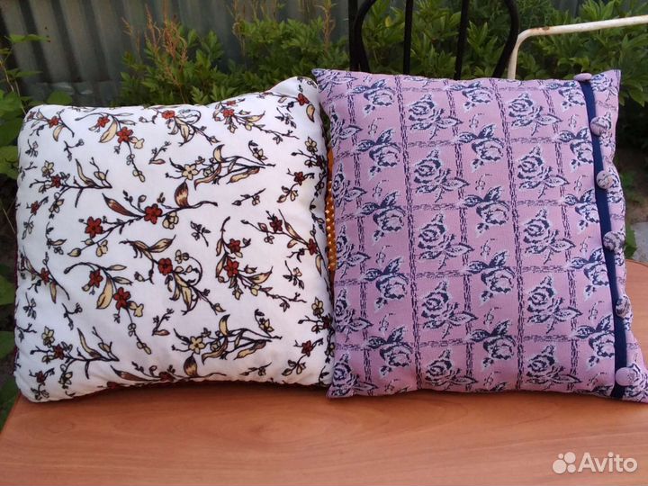 Подушки, постельное белье (всё новое)