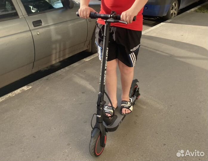 Самокат взрослый электрический