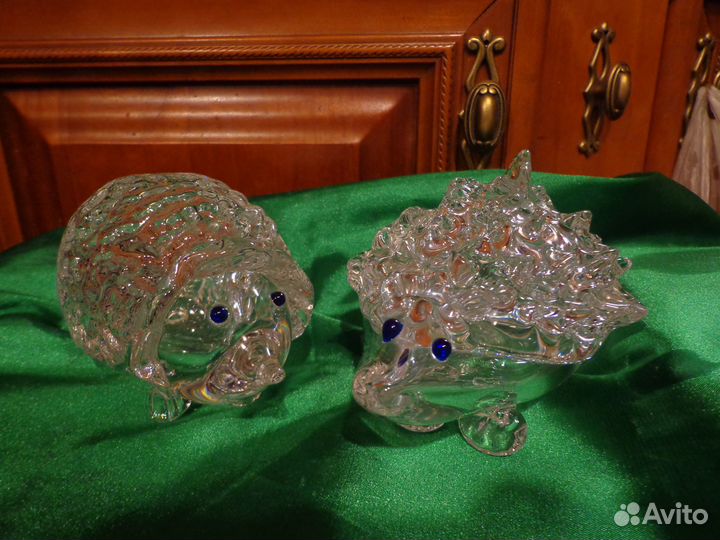 Семья ежиков из хрусталя