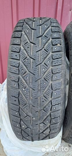 Kormoran SUV Stud 225/65 R17 106T