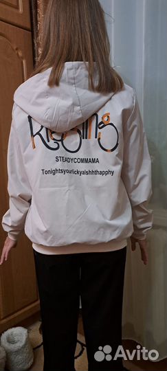 Ветровка для девочки