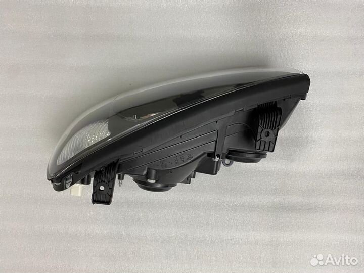 Фара Hyundai Elantra USA фонарь Хендай Элантра Ела