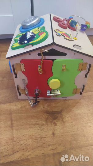 Бизикуб, бизи дом бизиборд