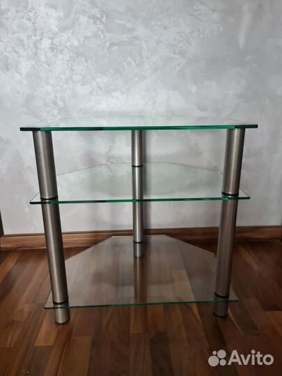 Стеклянная тумбочка под тв