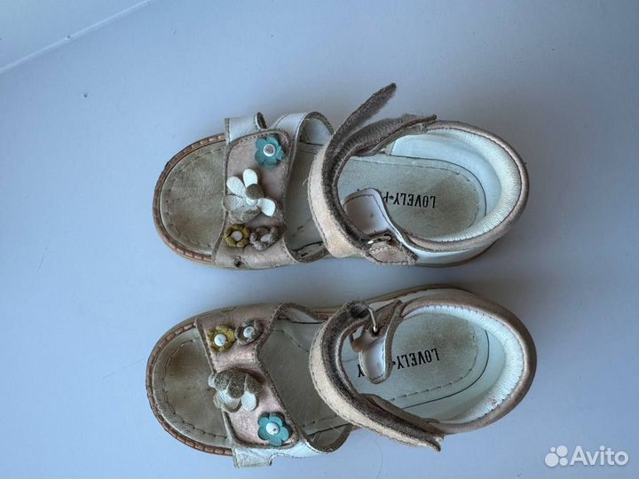 Сандалии для девочки