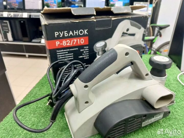 Электрорубанок Интерскол Р-82/710 (Пт18Б)