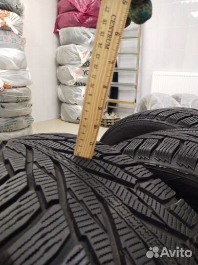 Nokian Tyres Hakkapeliitta R2 SUV 235/55 R19 105R