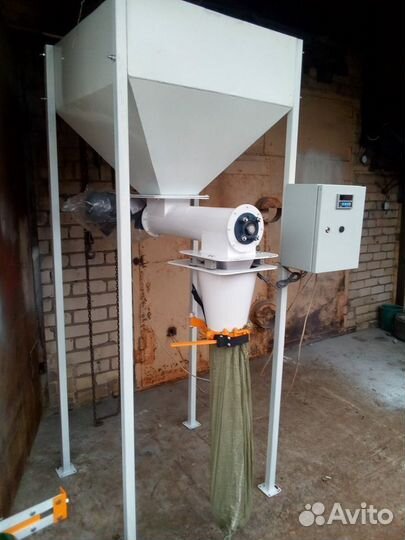 Станок для фасовки пеллет, древесного угля, щепы
