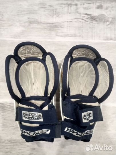 Хоккейные наколенники детские