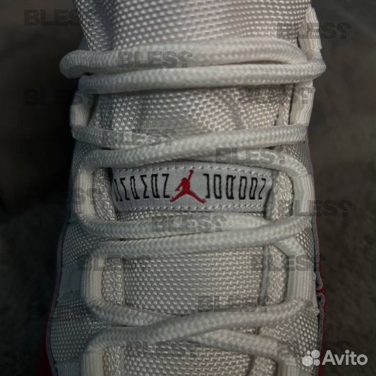 Кроссовки Nike Air Jordan 11 Varsity White Red