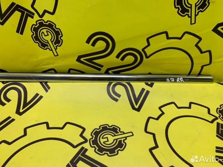 Молдинг стекла (на дверь) задний правый Volkswagen