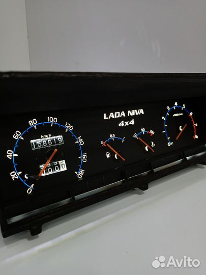 Шкала, накладка приборки ваз лада 2121,2131, нива