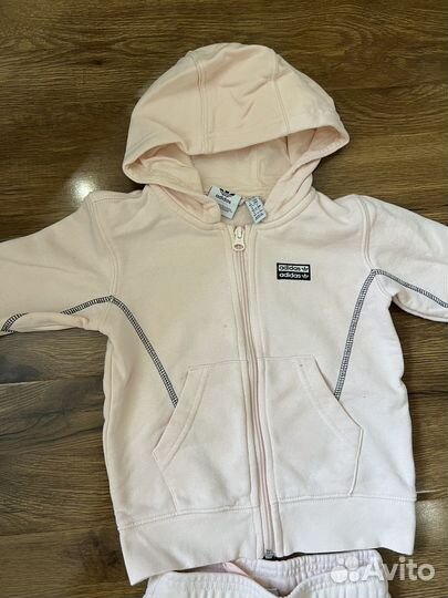 Спортивный костюм adidas для девочек