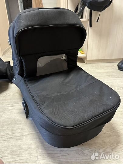 Продам коляску 2 в 1