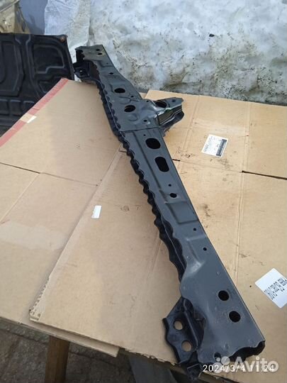 Траверса передняя, Тойота 150