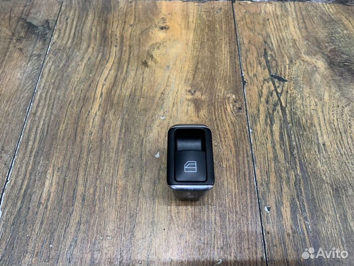 Mercedes Benz CLS W218 Кнопка стеклоподъемника