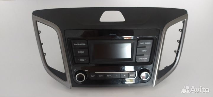 Продаю штатную магнитолу