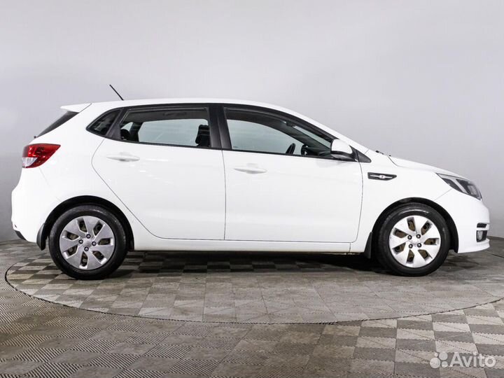 Kia Rio 1.6 AT, 2015, 64 273 км