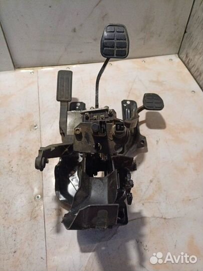 Узел педальный (блок педалей) Seat Toledo 1993