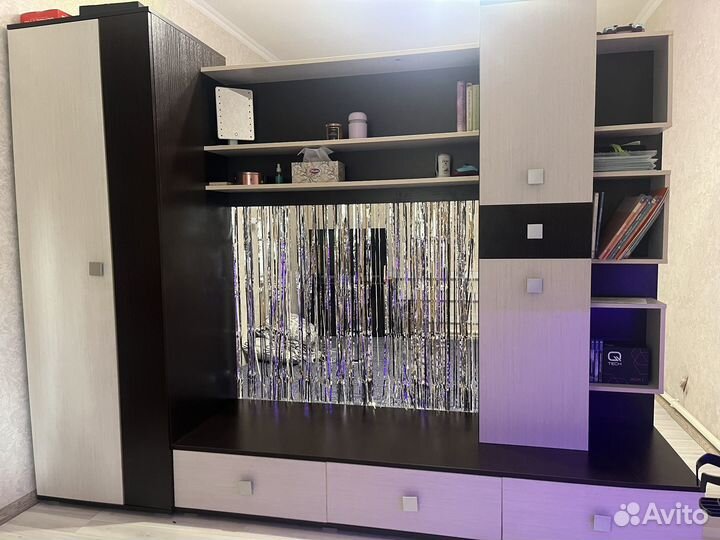 Шкаф стенка