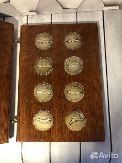 Настольные медали з-да им. Гагарина, 275 лет ран